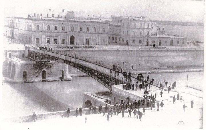 Taranto, Ponte Girevole, 1887